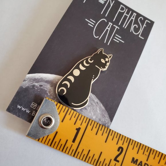 Enamel Pin - Moon Phase Cat - Picture 6 of 8